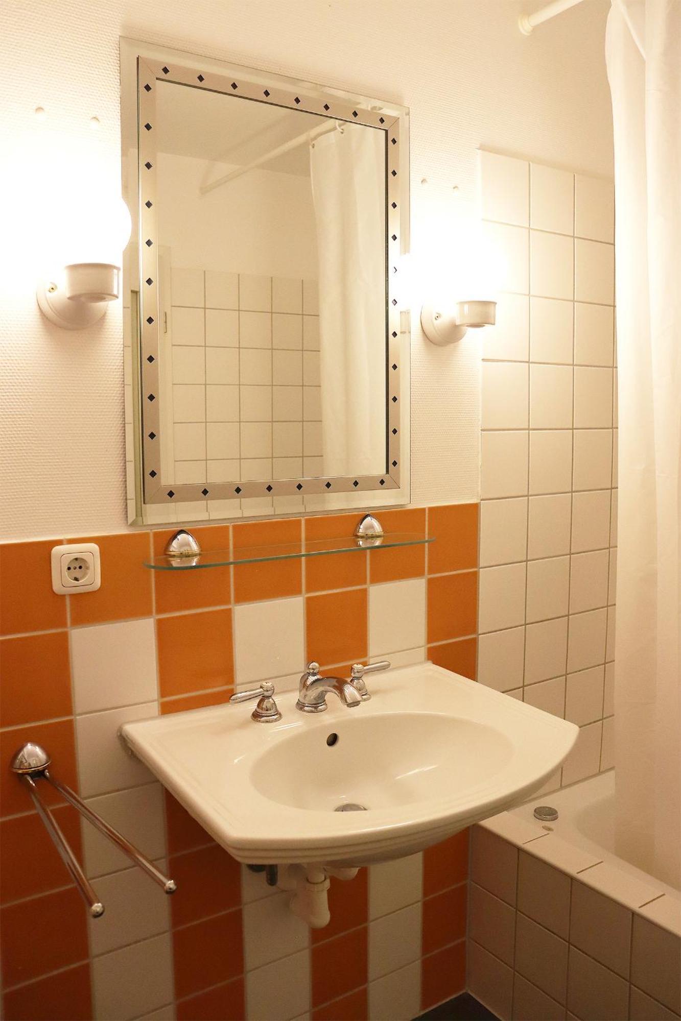 Ferienwohnung Mit Meerblick Und Terrasse - Nur 50 Meter Zum Strand - Inklusive Eigenem Parkplatz Und Fahrradunterstellplatz Sierksdorf Exterior foto