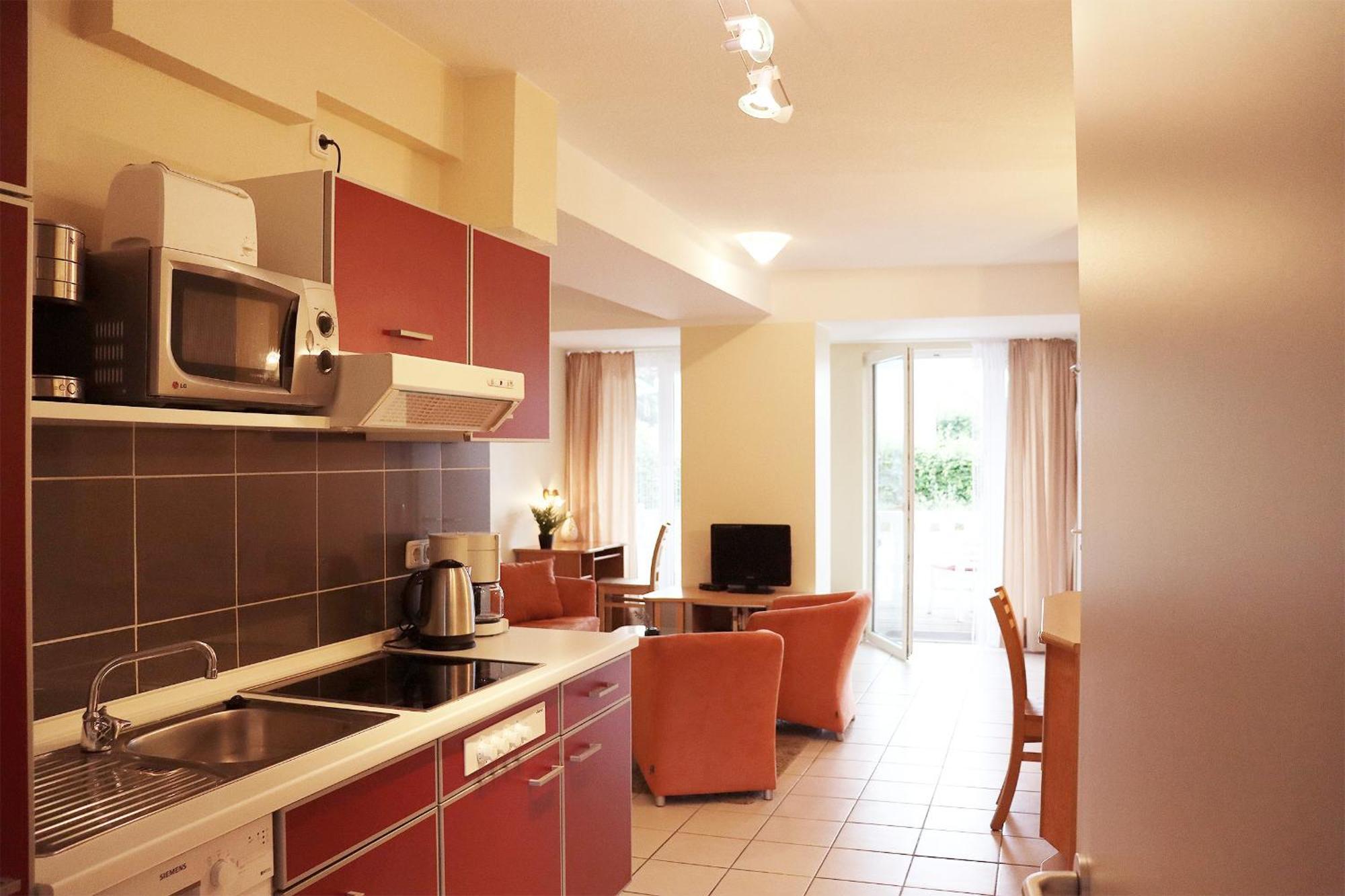 Ferienwohnung Mit Meerblick Und Terrasse - Nur 50 Meter Zum Strand - Inklusive Eigenem Parkplatz Und Fahrradunterstellplatz Sierksdorf Exterior foto