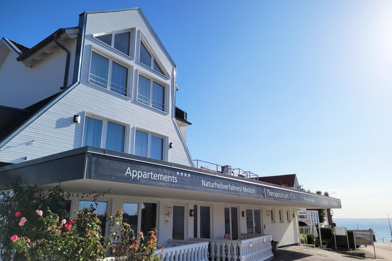 Ferienwohnung Mit Meerblick Und Terrasse - Nur 50 Meter Zum Strand - Inklusive Eigenem Parkplatz Und Fahrradunterstellplatz Sierksdorf Exterior foto